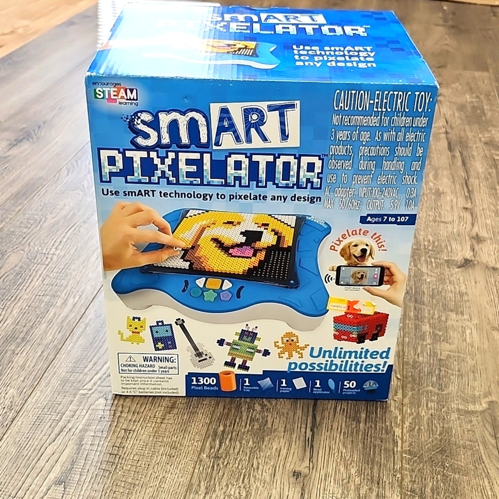 SmART pixelator toy